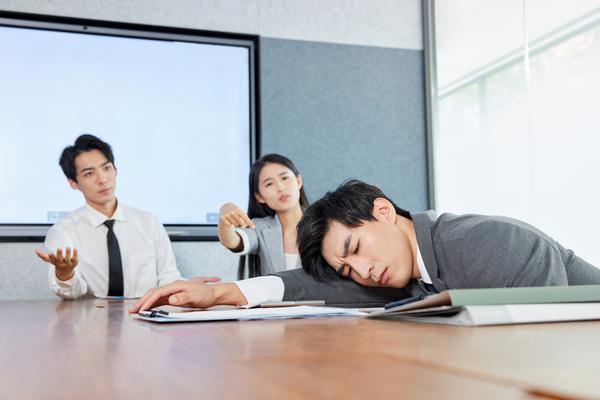 品牌策划开会流程表格图：让您的会议更加高效与精准图1