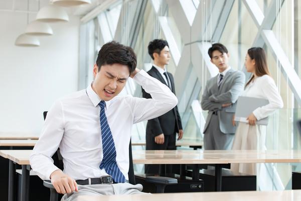 雨衣品牌策划活动：让雨水变得不再令人烦恼图1