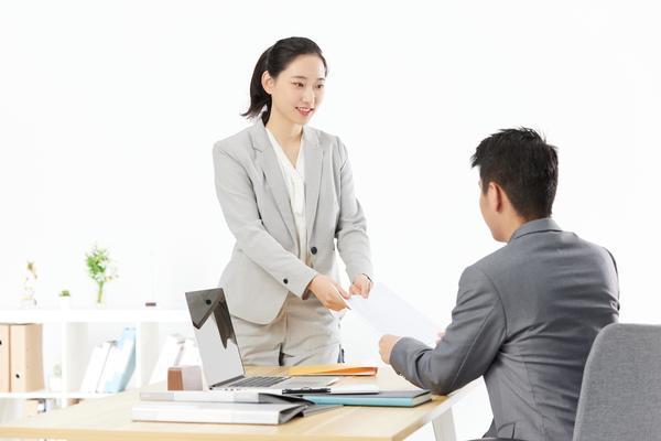 打造魅力指尖，展现独特个性：美甲品牌营销简历范文图片 图2
