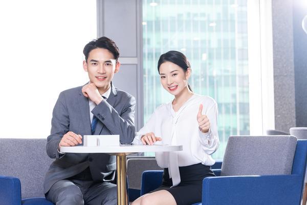 留学品牌营销文案高级:打造未来精英的“大脑”营销策略 图1