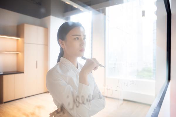 经营压力大：融资成本高导致企业生存困境图1