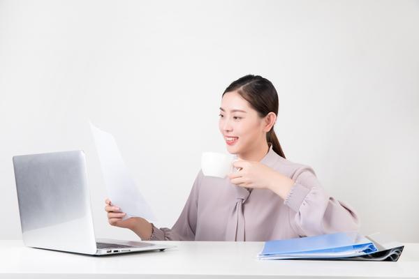 个人品牌塑造方案与策略：打造独特形象，赢得职场竞争图1