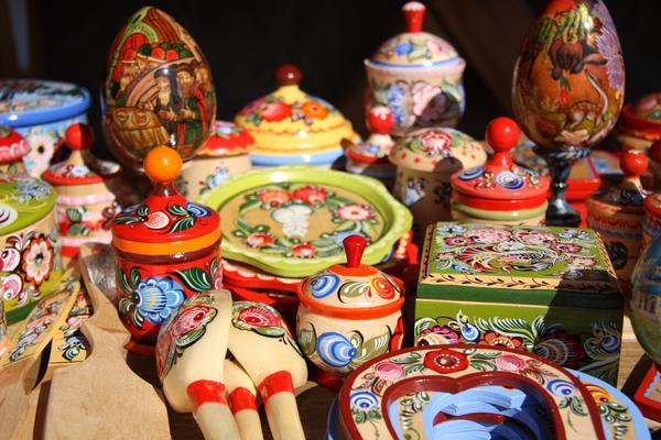 传统背景品牌传播策略探究 图2