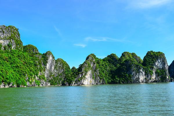打造旅游品牌建设：提升游客体验，促进旅游业可持续发展图1