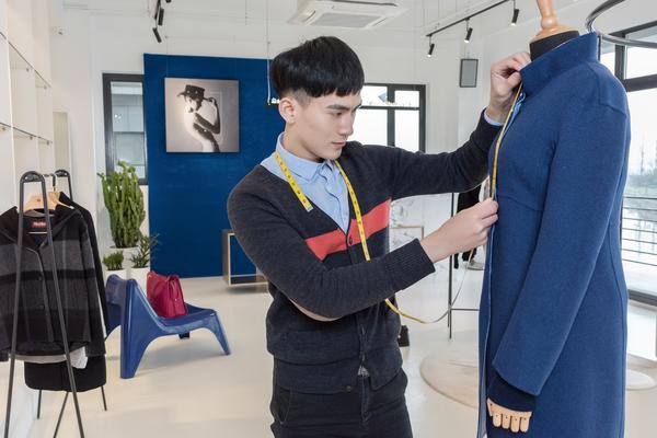 经典案例：探究世界知名服装设计品牌的成功之道 图2