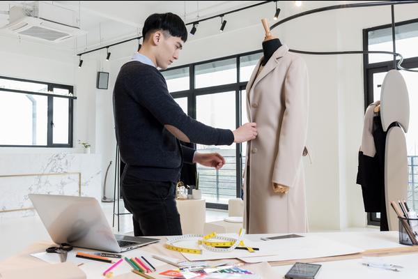 创意无限：主题品牌服装设计案例解析图1