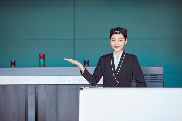 时尚空姐必备：品牌手表的营销文案策划 图1