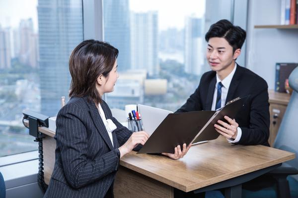 《打造锤子品牌传奇：高效策划ppt提升品牌价值》 图2