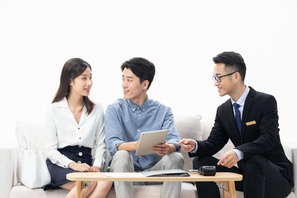 品牌策划岗位名称|企业品牌战略设计与项目融资 图1