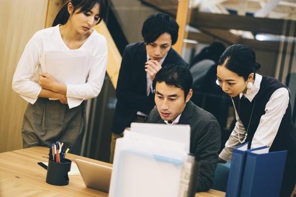 中国OA办公管理系统品牌的未来发展及市场分析 图1