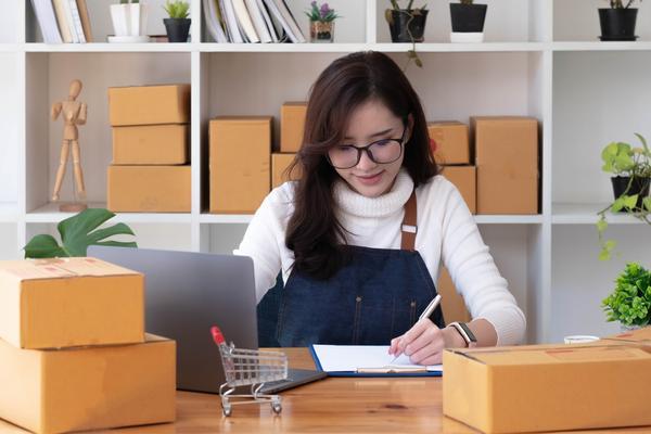品牌商务策划PPT：助力企业融资与贷款的高效工具 图2